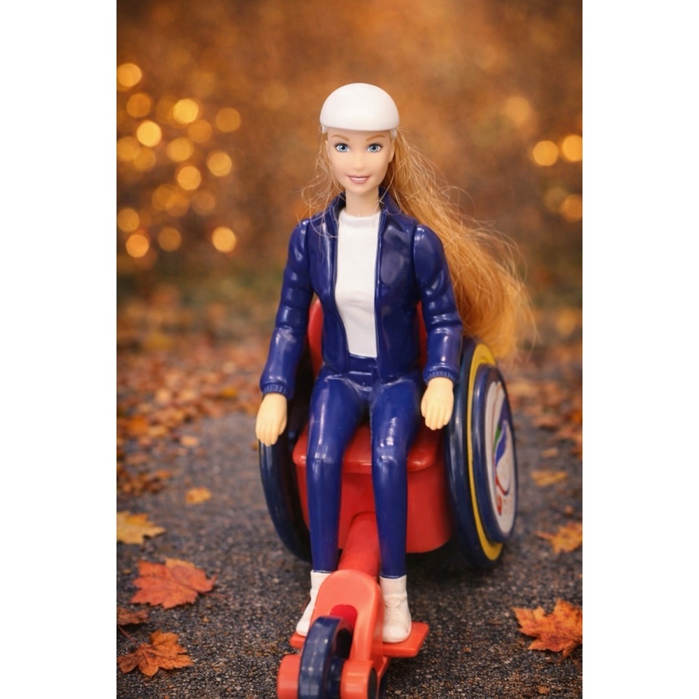 Vtg 2000 Paralympic Becky Barbie Wheelchair McDonald's Happy Meal Toy Unopened